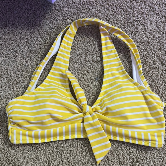 Bathing suit top - Picture 1 of 1